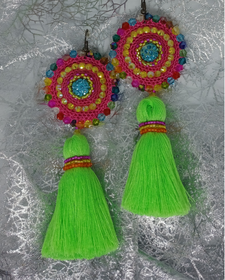 Háčkované dizajnové náušnice "Kokosová kvapka"